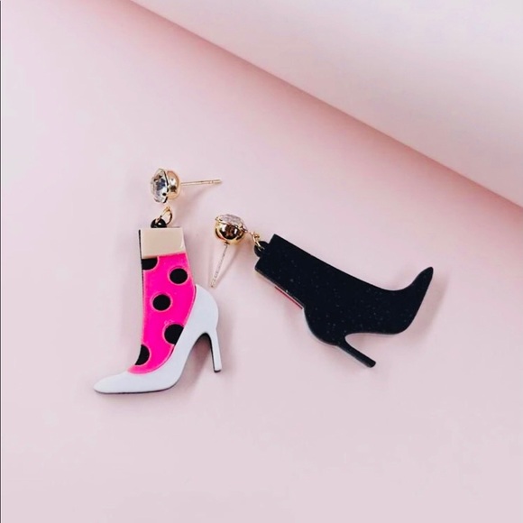 Barbie earrings “themed” - Picture 2 of 4